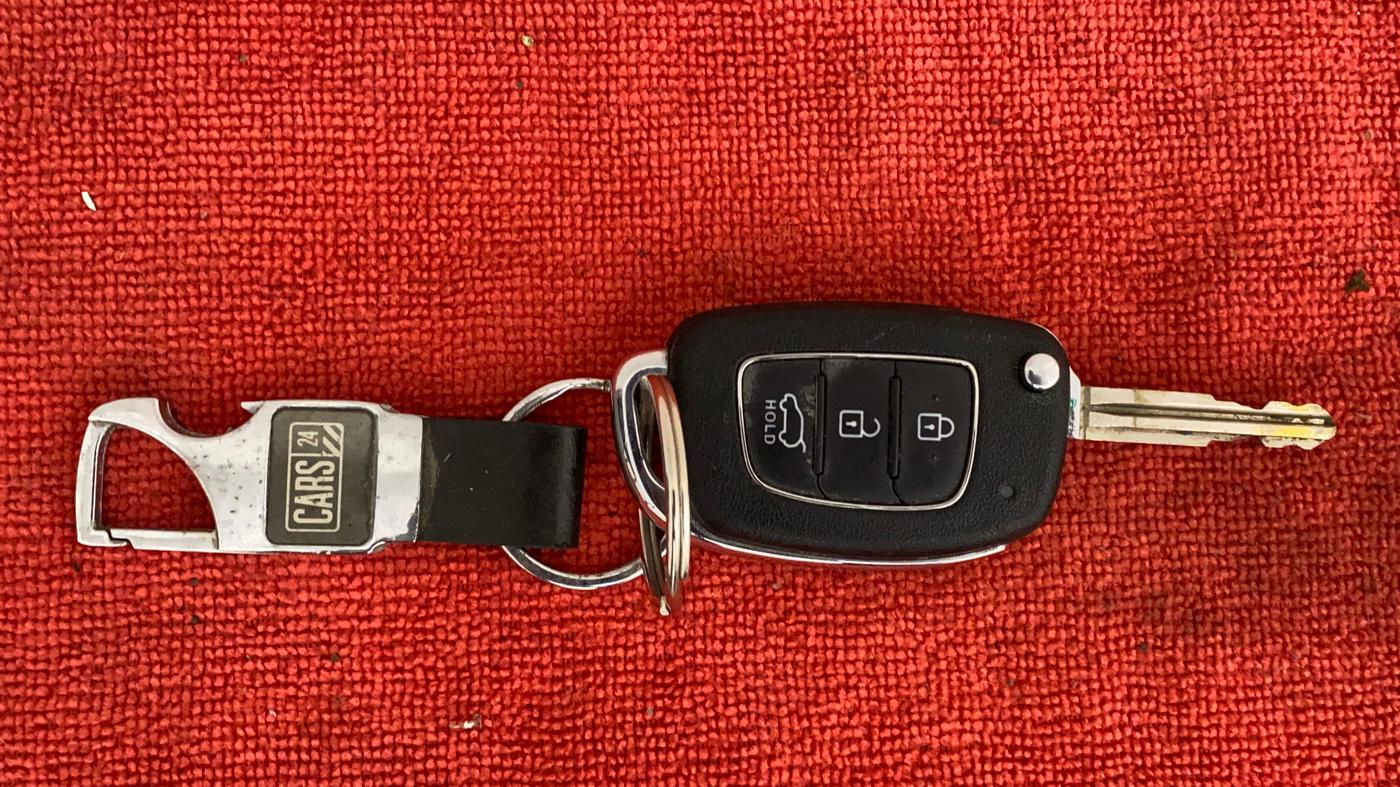 2017 Hyundai Creta E PLUS 1.6 PETROL, Petrol, Manual, 25,467 km, Key Close Up