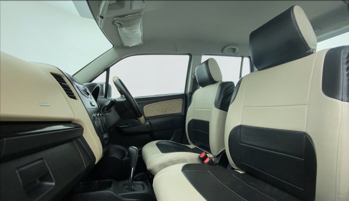 2018 Maruti Wagon R 1.0 VXI AMT, CNG, Automatic, 41,338 km, Right Side Front Door Cabin