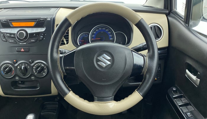 2018 Maruti Wagon R 1.0 VXI AMT, CNG, Automatic, 41,338 km, Steering Wheel Close Up