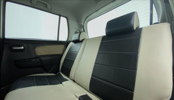 2018 Maruti Wagon R 1.0 VXI AMT, CNG, Automatic, 41,338 km, Right Side Rear Door Cabin