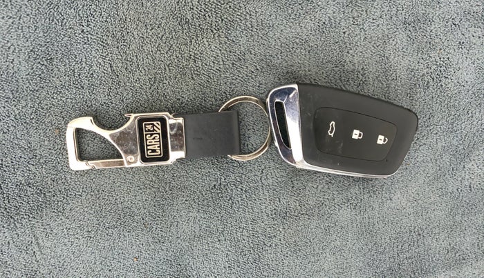 2021 MG HECTOR SHARP 1.5 PETROL CVT, Petrol, Automatic, 42,910 km, Key Close Up