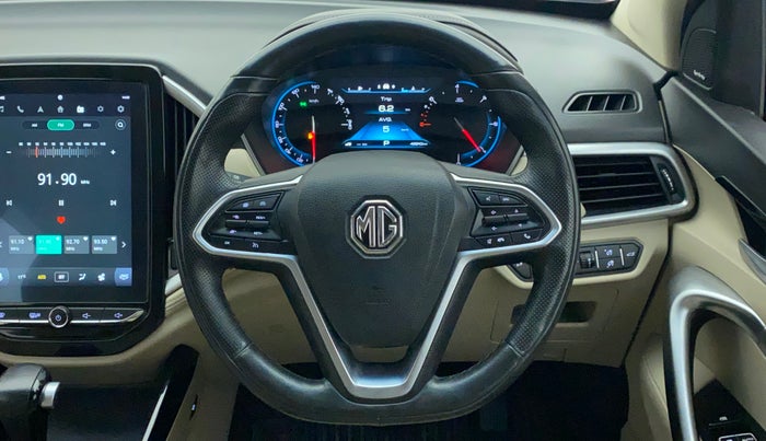 2021 MG HECTOR SHARP 1.5 PETROL CVT, Petrol, Automatic, 42,910 km, Steering Wheel Close Up