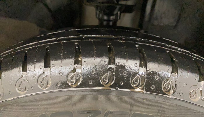 2021 Renault Kwid RXT 1.0 (O), Petrol, Manual, 18,502 km, Right Front Tyre Tread