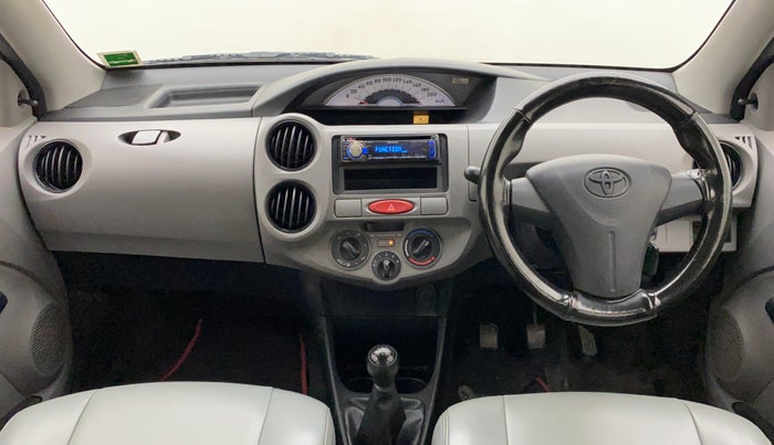 2011 Toyota Etios G, Petrol, Manual, 1,00,303 km, Dashboard