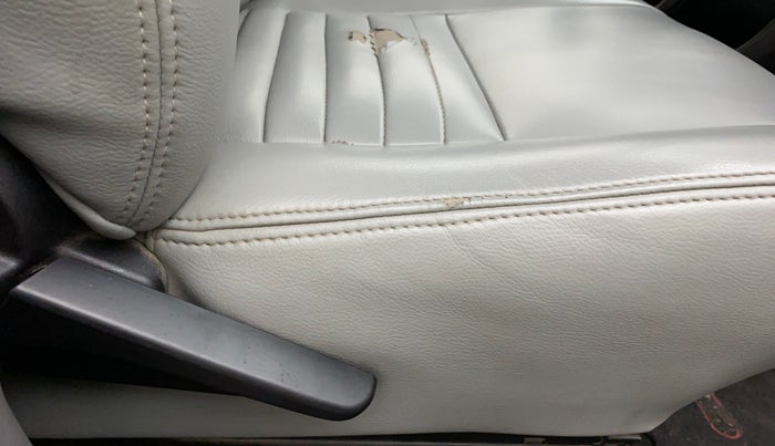 2011 Toyota Etios G, Petrol, Manual, 1,00,303 km, Driver Side Adjustment Panel