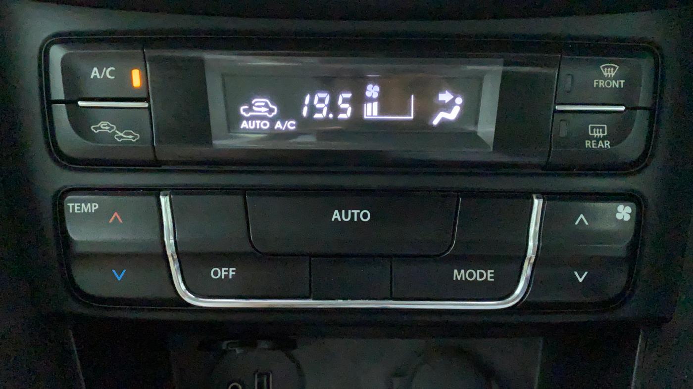 2018 Maruti Vitara Brezza ZDI AMT, Diesel, Automatic, 98,309 km, Automatic Climate Control