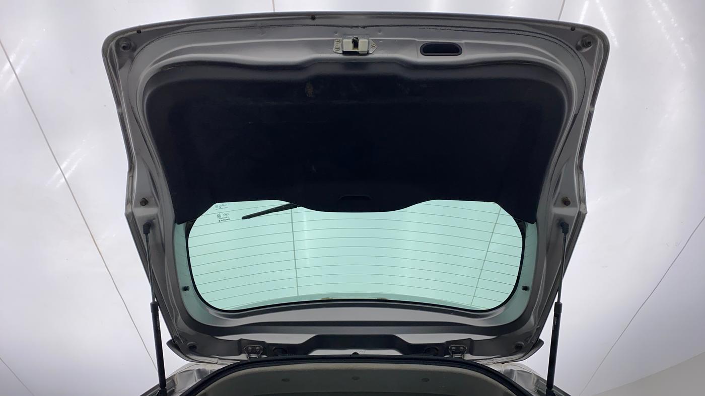 2018 Maruti Vitara Brezza ZDI AMT, Diesel, Automatic, 98,309 km, Boot Door Open