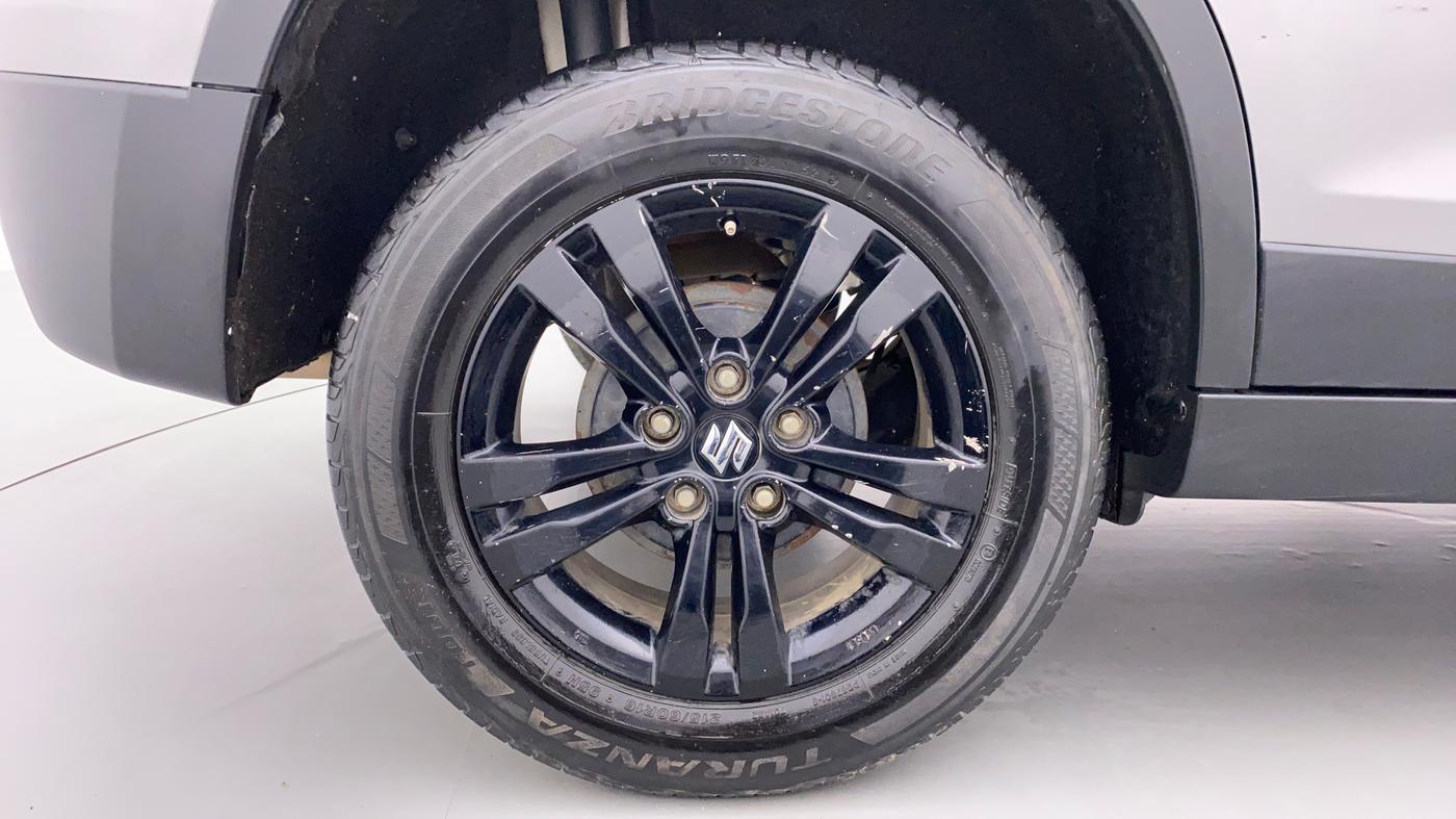 2018 Maruti Vitara Brezza ZDI AMT, Diesel, Automatic, 98,309 km, Right Rear Wheel