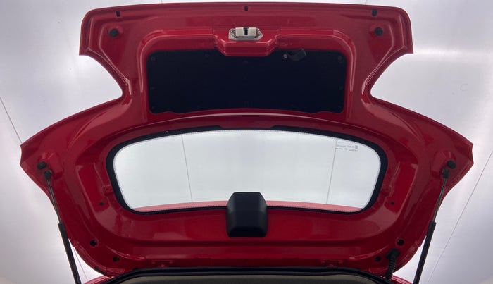 2020 Mahindra KUV 100 NXT K6+ P 6 STR, Petrol, Manual, 60,172 km, Boot Door Open
