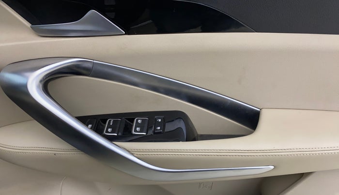 2022 MG HECTOR SHARP 2.0 DIESEL, Diesel, Manual, 87,955 km, Driver Side Door Panels Control