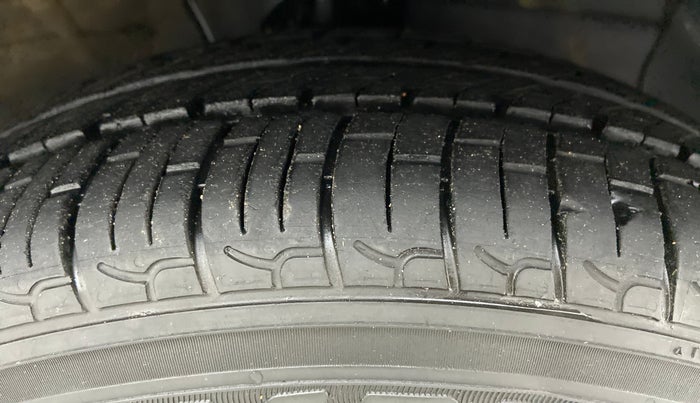 2019 Hyundai NEW SANTRO SPORTZ 1.1, Petrol, Manual, 10,632 km, Right Front Tyre Tread