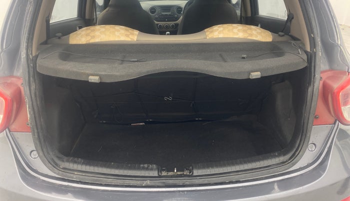 2014 Hyundai Grand i10 SPORTZ 1.1 CRDI, Diesel, Manual, 93,978 km, Boot Inside
