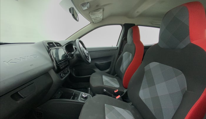 2020 Renault Kwid 1.0 RXT Opt AT, Petrol, Automatic, 13,095 km, Right Side Front Door Cabin