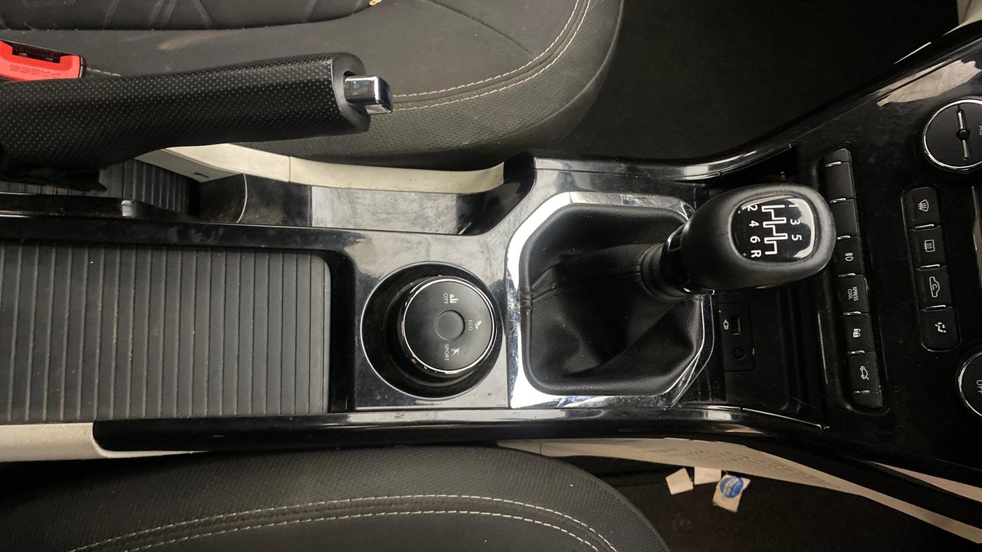 2022 Tata NEXON XZ PLUS (O) PETROL, Petrol, Manual, 34,208 km, Gear Lever