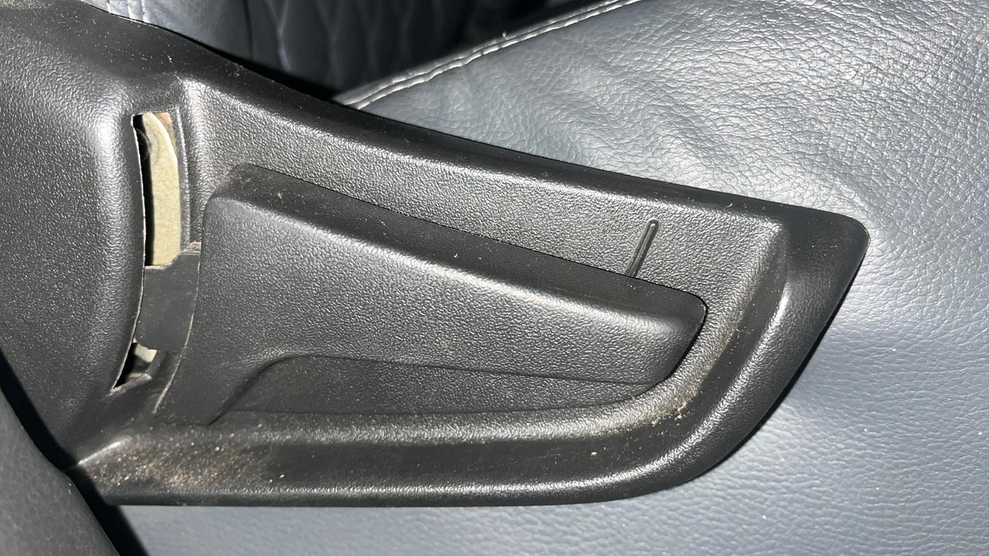 2022 Maruti S PRESSO VXI+, Petrol, Manual, 20,902 km, Driver Side Adjustment Panel