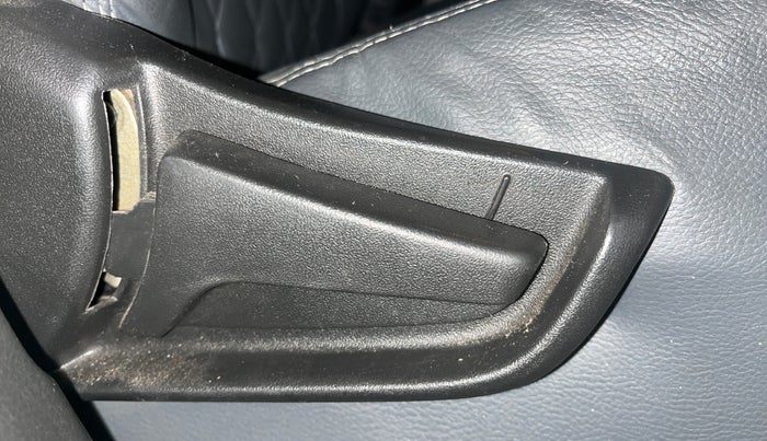 2022 Maruti S PRESSO VXI+, Petrol, Manual, 20,902 km, Driver Side Adjustment Panel