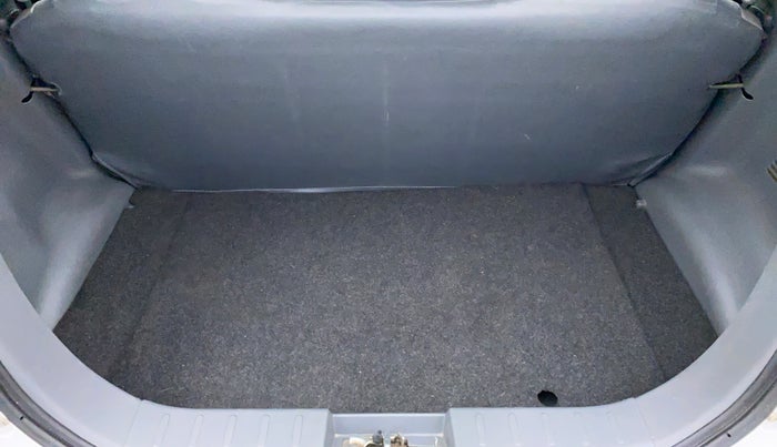 2015 Maruti Alto 800 LXI, Petrol, Manual, 31,998 km, Boot Inside