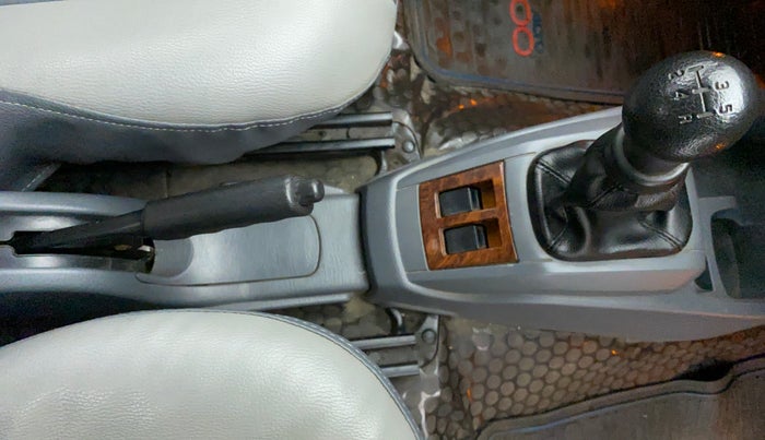 2015 Maruti Alto 800 LXI, Petrol, Manual, 31,998 km, Gear Lever