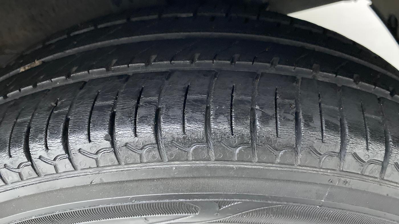 2019 Hyundai NEW SANTRO SPORTZ 1.1, Petrol, Manual, 48,934 km, Left Rear Tyre Tread