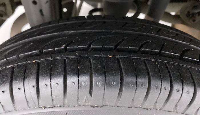 2013 Maruti Alto 800 LXI, Petrol, Manual, 46,590 km, Right Rear Tyre Tread