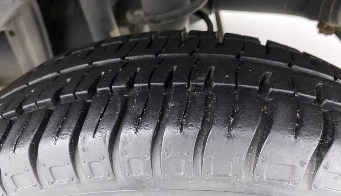 2013 Maruti Alto 800 LXI, Petrol, Manual, 46,590 km, Left Rear Tyre Tread