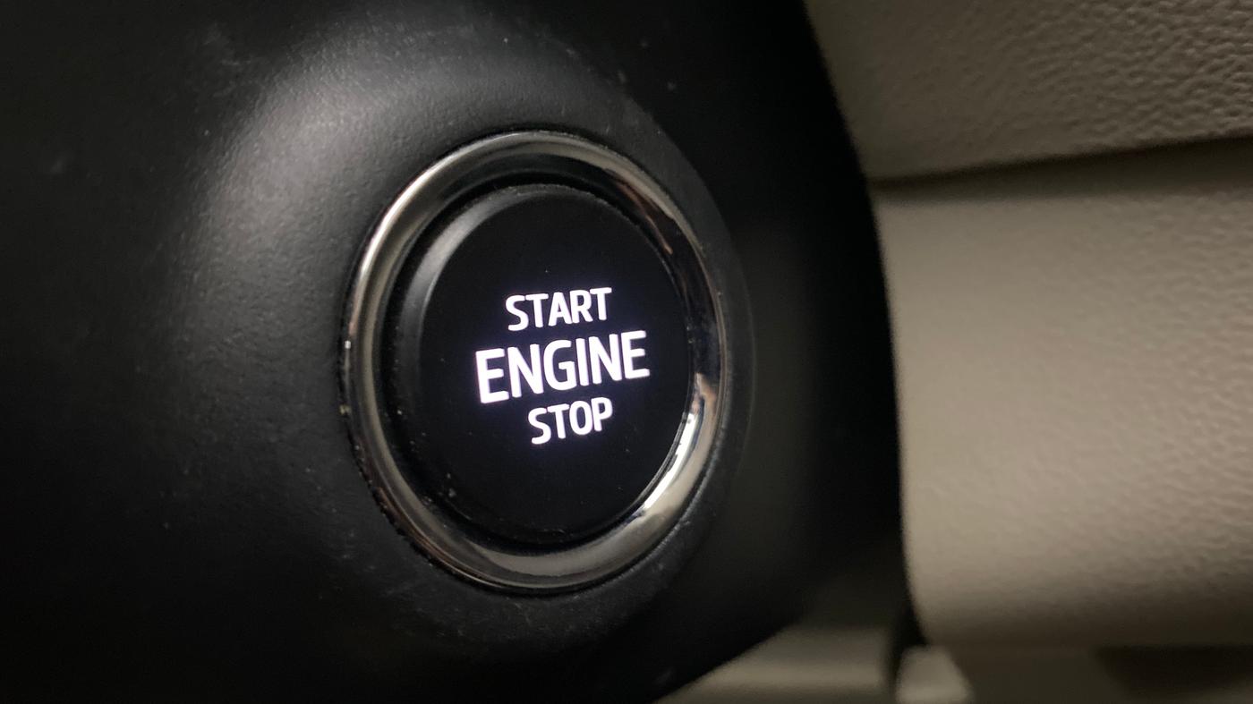 2020 Skoda Karoq STYLE 1.5 TSI AT, Petrol, Automatic, 1,05,516 km, Keyless Start/ Stop Button