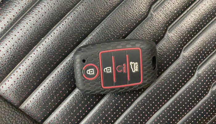 2020 KIA SONET GTX PLUS 1.0 IMT, Petrol, Manual, 92,943 km, Key Close Up