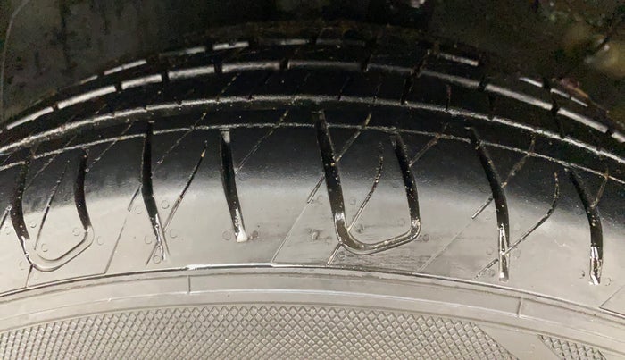 2020 KIA SONET GTX PLUS 1.0 IMT, Petrol, Manual, 92,943 km, Left Front Tyre Tread