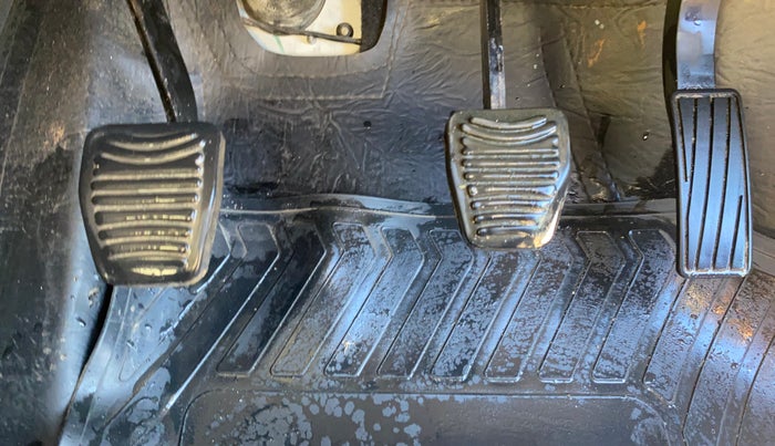 2024 Mahindra MARAZZO M2 8 STR, Diesel, Manual, 84,741 km, Pedals