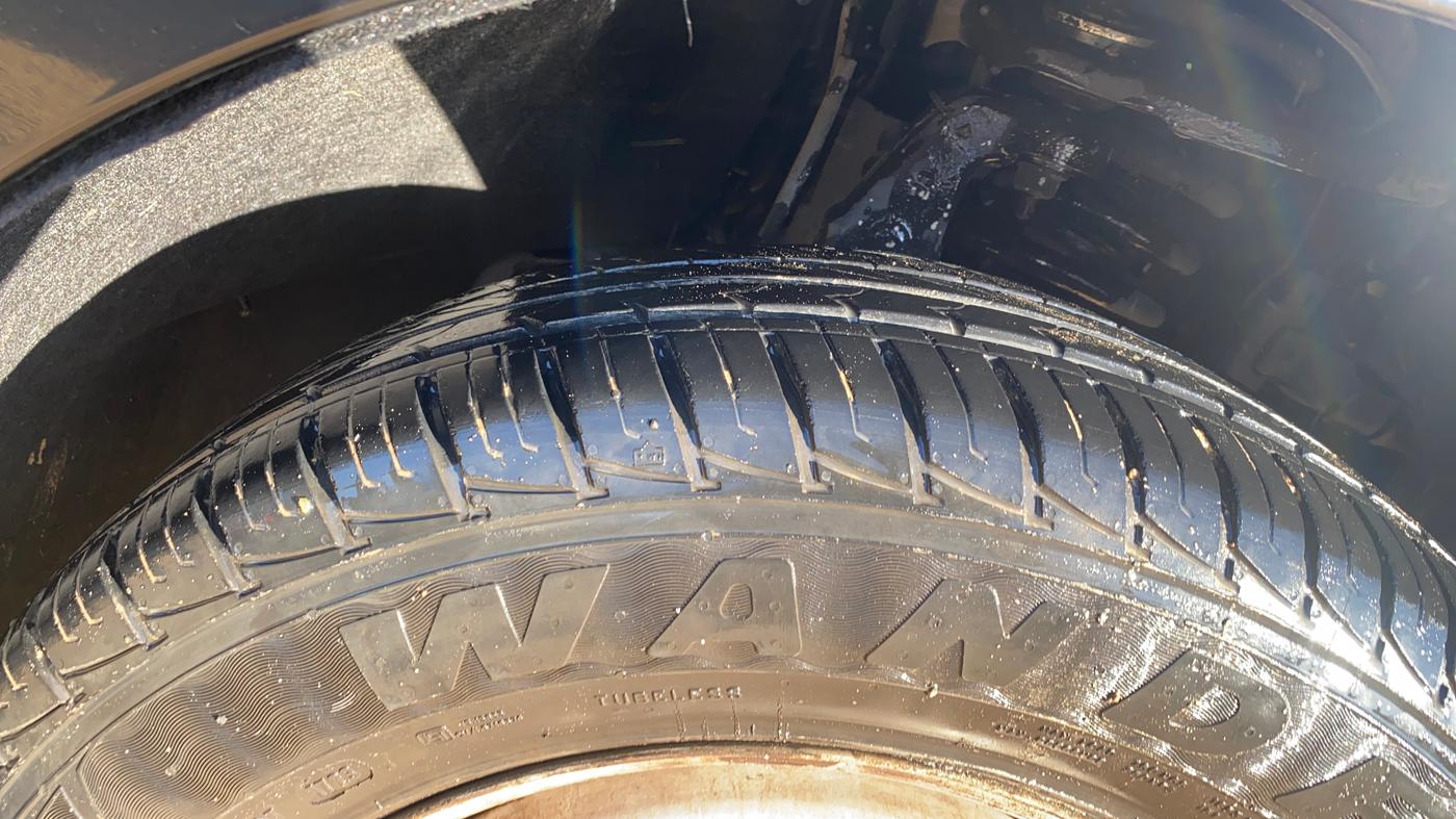 2019 Mahindra MARAZZO M2 8 STR, Diesel, Manual, 84,800 km, Right Front Tyre Tread