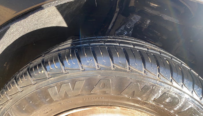 2024 Mahindra MARAZZO M2 8 STR, Diesel, Manual, 84,741 km, Right Front Tyre Tread