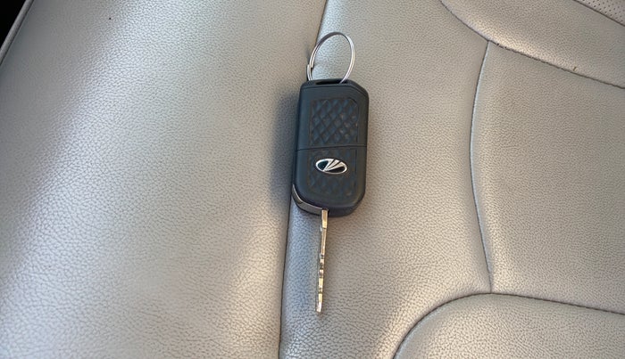 2024 Mahindra MARAZZO M2 8 STR, Diesel, Manual, 84,741 km, Key Close Up