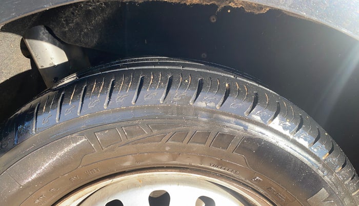 2024 Mahindra MARAZZO M2 8 STR, Diesel, Manual, 84,741 km, Right Rear Tyre Tread