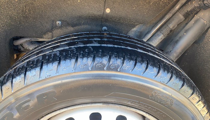 2024 Mahindra MARAZZO M2 8 STR, Diesel, Manual, 84,741 km, Left Rear Tyre Tread