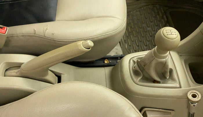2012 Maruti Swift Dzire LXI, Petrol, Manual, 94,288 km, Gear Lever