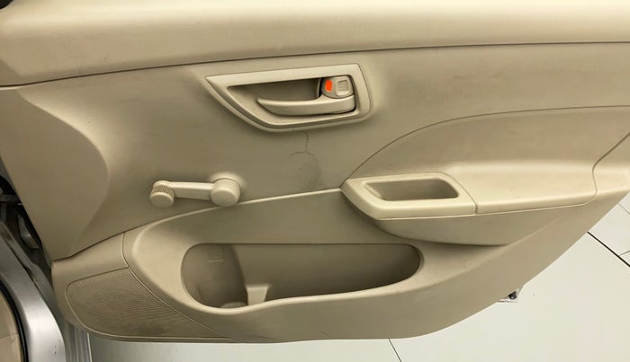 2012 Maruti Swift Dzire LXI, Petrol, Manual, 94,288 km, Driver Side Door Panels Control
