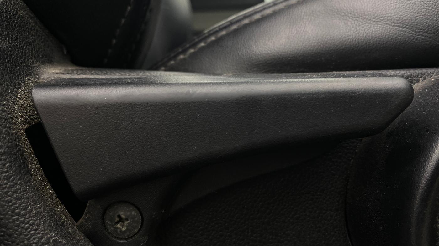 2017 Tata Tiago XZ PETROL, Petrol, Manual, 1,12,991 km, Driver Side Adjustment Panel