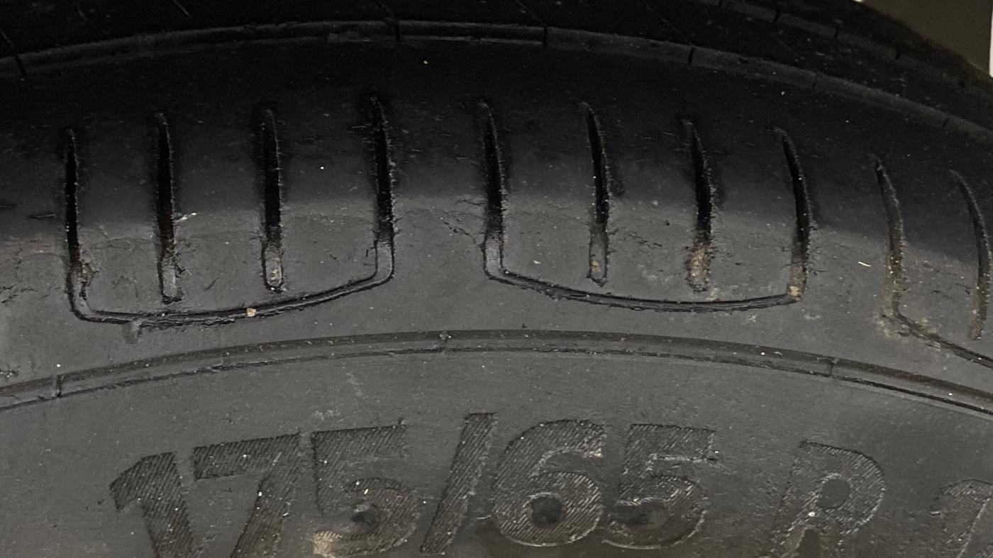 2017 Tata Tiago XZ PETROL, Petrol, Manual, 1,12,991 km, Left Rear Tyre Tread