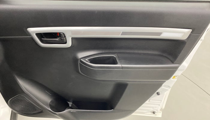 2022 Maruti S PRESSO VXI PLUS, Petrol, Manual, 6,068 km, Driver Side Door Panels Control
