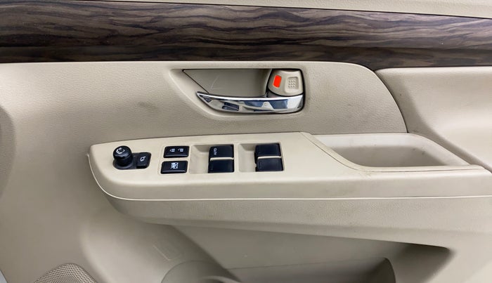 2020 Maruti Ertiga ZXI SHVS, Petrol, Manual, 71,712 km, Driver Side Door Panels Control