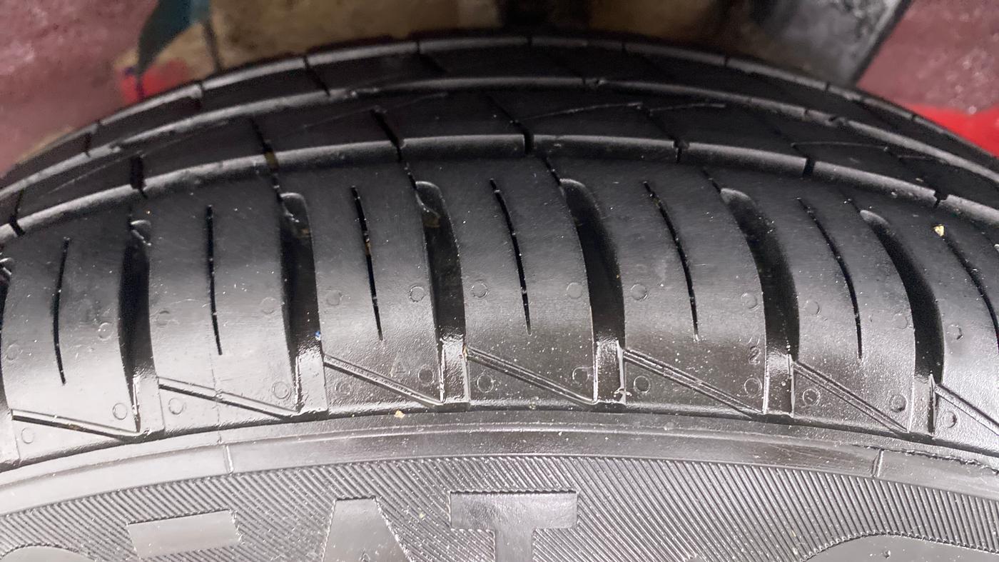 2021 Hyundai GRAND I10 NIOS SPORTZ 1.2 AT, Petrol, Automatic, 9,222 km, Left Rear Tyre Tread