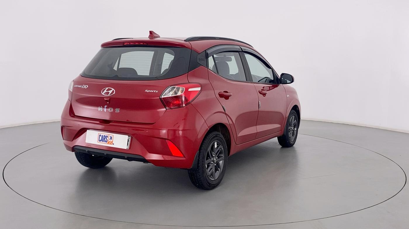 2021 Hyundai GRAND I10 NIOS SPORTZ 1.2 AT, Petrol, Automatic, 9,222 km, Right Back Diagonal