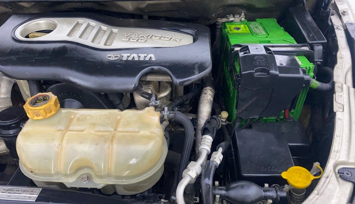 2017 Tata Hexa XTA 4X2 6 STR, Diesel, Automatic, 95,880 km, Engine View - Left