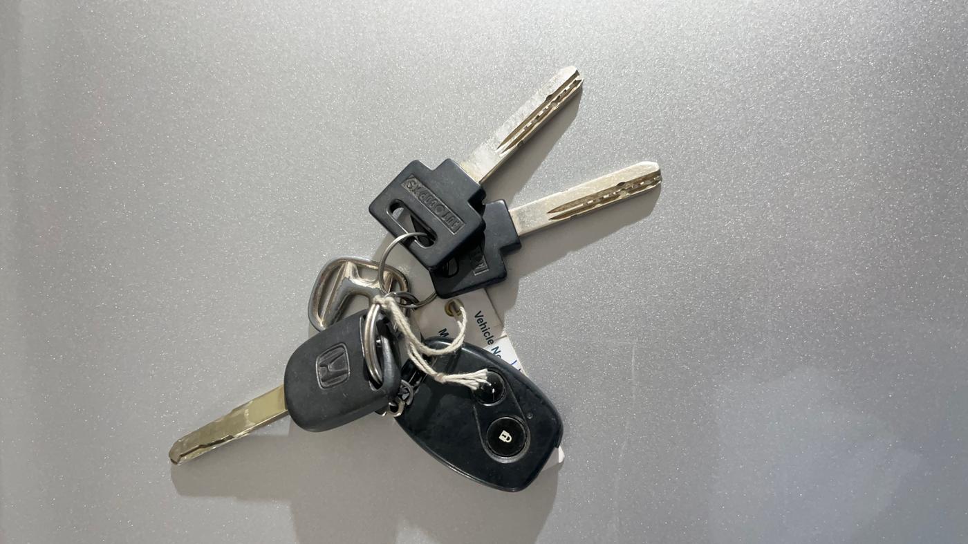 2015 Honda Amaze 1.2L I-VTEC S, Petrol, Manual, 58,582 km, Key Close Up