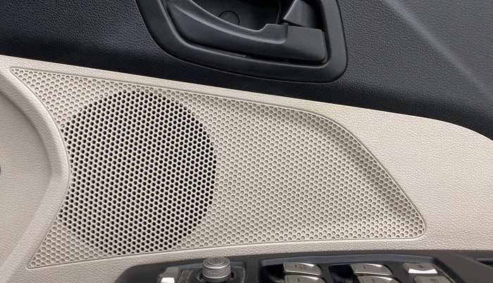 2020 Mahindra XUV300 W6 1.5 DIESEL, Diesel, Manual, 52,052 km, Speaker