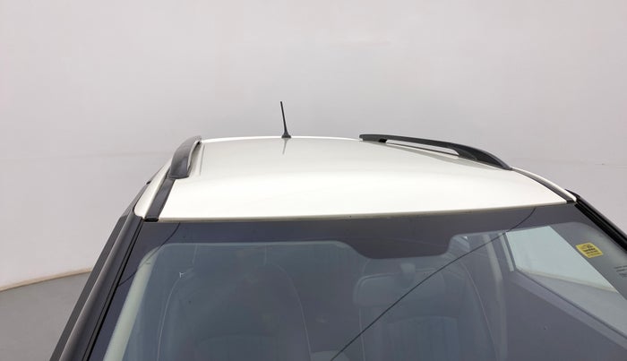 2020 Mahindra XUV300 W6 1.5 DIESEL, Diesel, Manual, 52,052 km, Roof