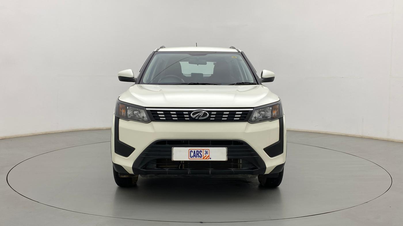 2020 Mahindra XUV300 W6 1.5 DIESEL, Diesel, Manual, 52,052 km, Front