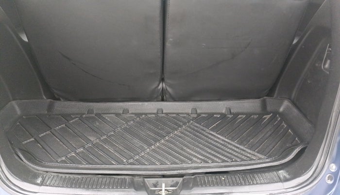 2021 Maruti XL6 ZETA AT, Petrol, Automatic, 32,349 km, Boot Inside