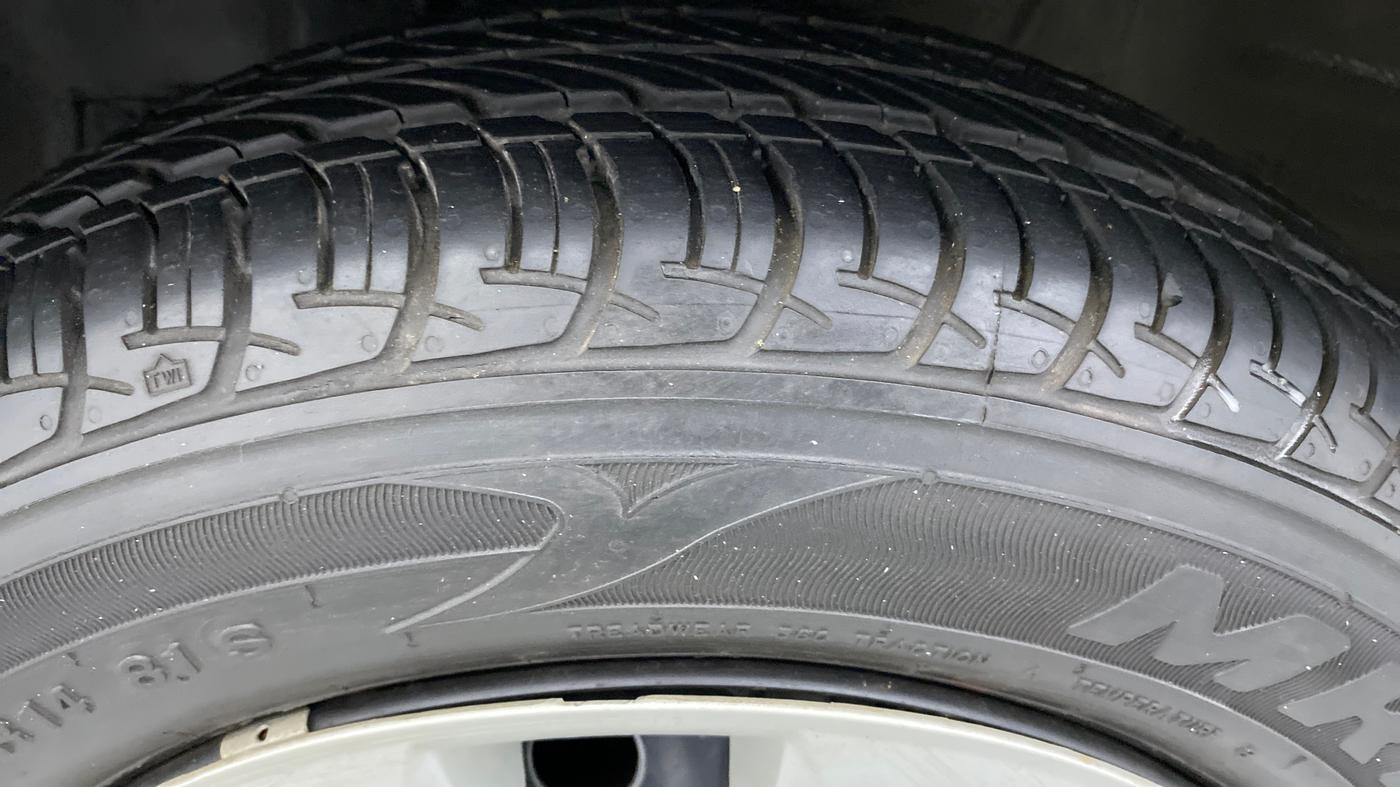 2020 Maruti New Wagon-R VXI 1.0, Petrol, Manual, 901 km, Left Front Tyre Tread