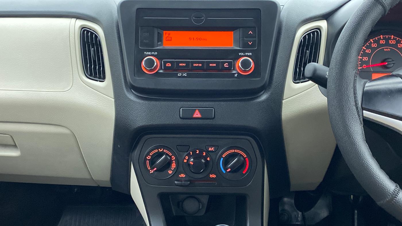 2020 Maruti New Wagon-R VXI 1.0, Petrol, Manual, 901 km, Air Conditioner